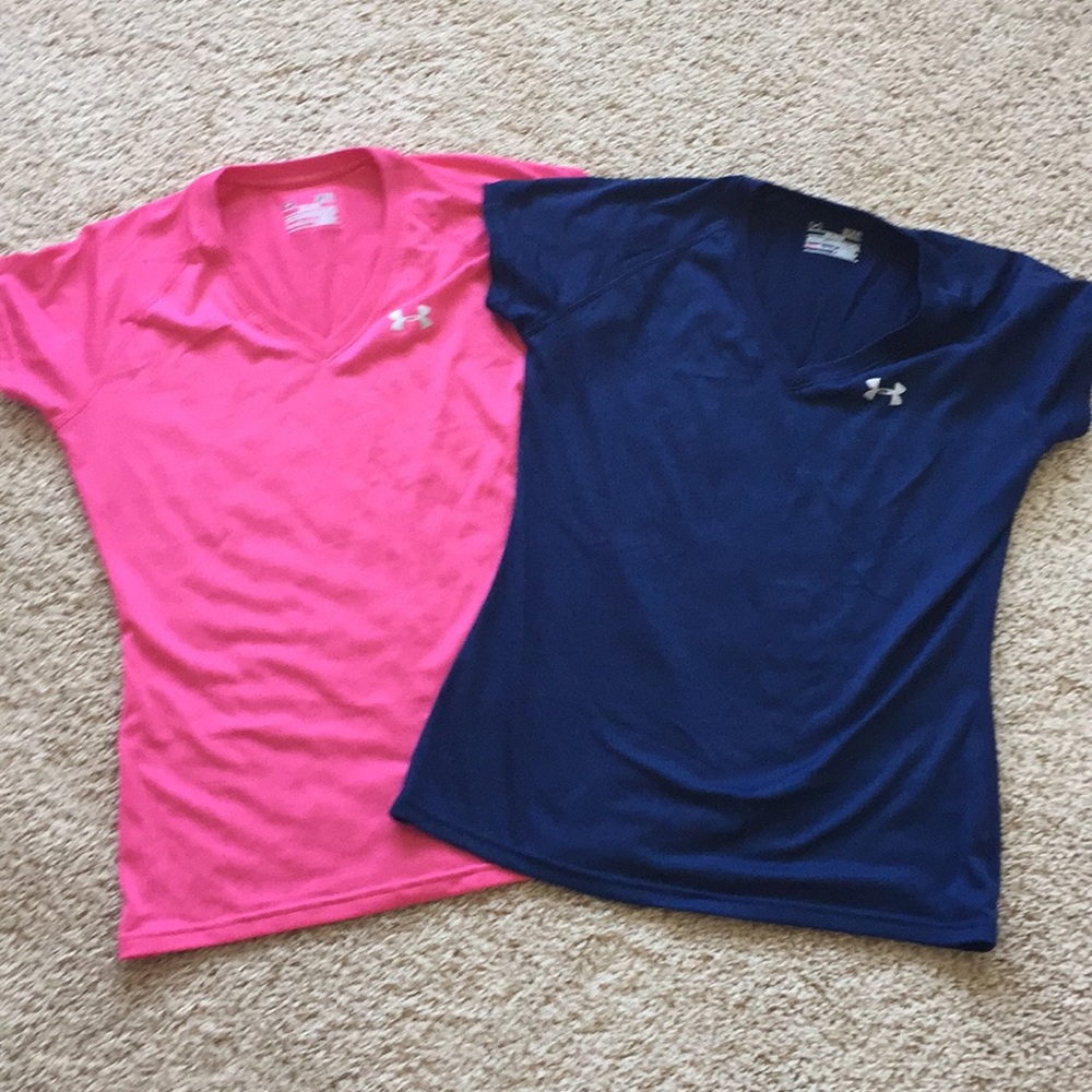 Under Armour set of 2 t shirts.